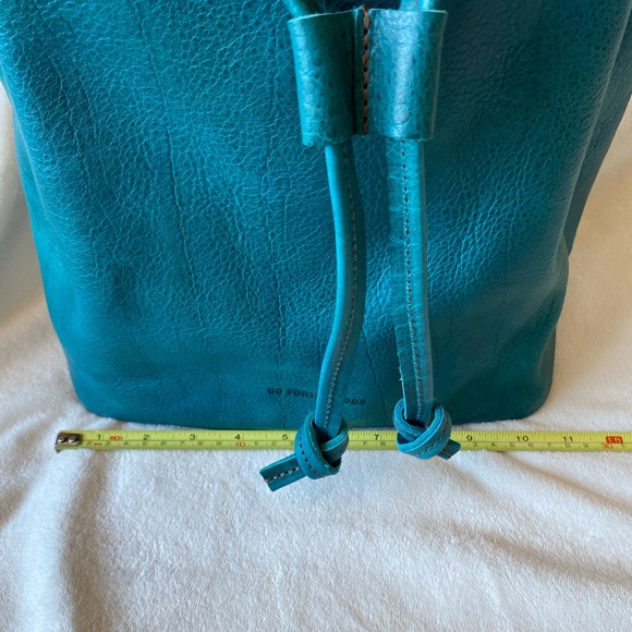 Go Forth Goods Cobalt Bison Abby Bucket Bag - Picture 7 of 11